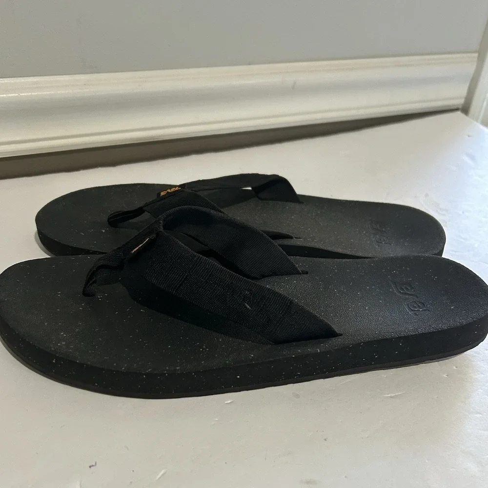 Teva Reflip Flip Flops Sandal Black On Black Men's Size 13 Beach Lake